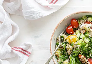 7 Manieren Waarop Het Eten Van Quinoa Je Helpt Gewicht Te Verliezen, Zeggen Diëtisten