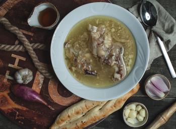 Kan Het Drinken Van Bottenbouillon Elke Dag U Helpen Gewicht Te Verliezen?